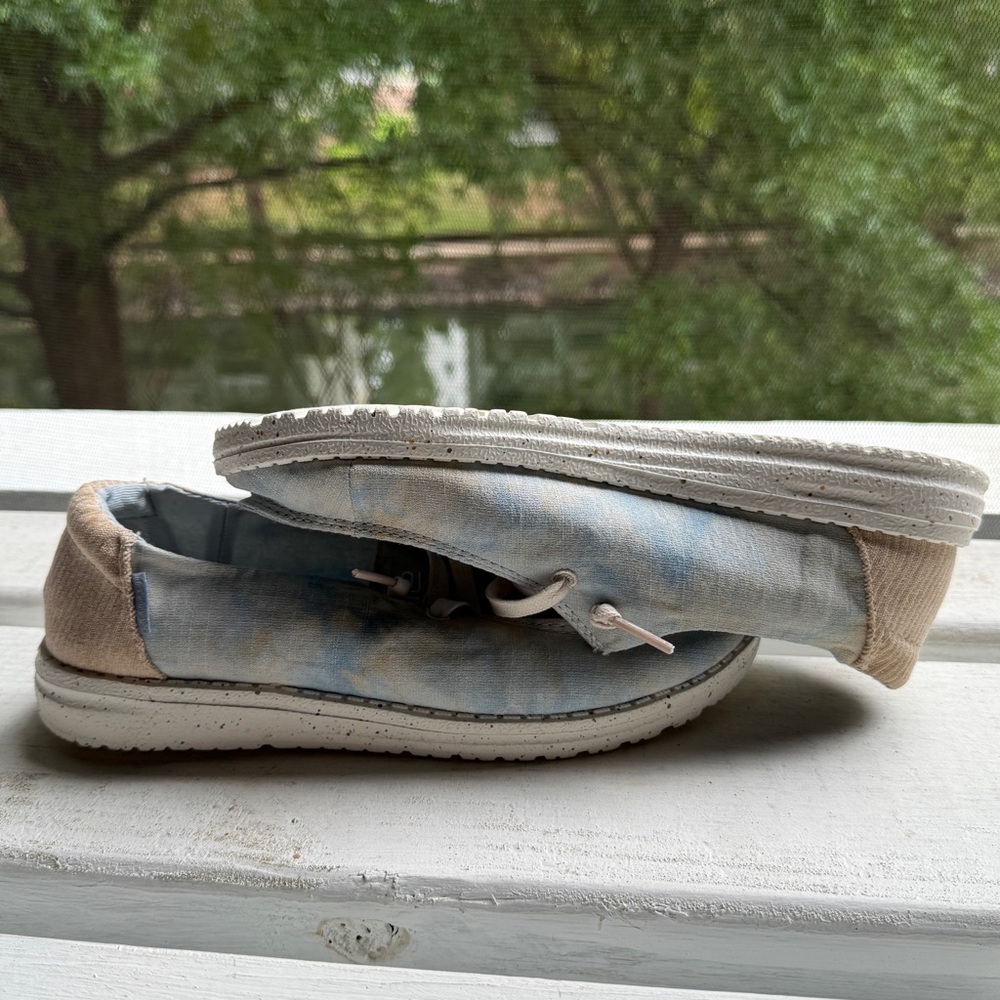 Hey Dude - Wendy Tie-Dye - Dawn Blue Slip On Shoes Size 7 NWOB - Picture 7 of 9